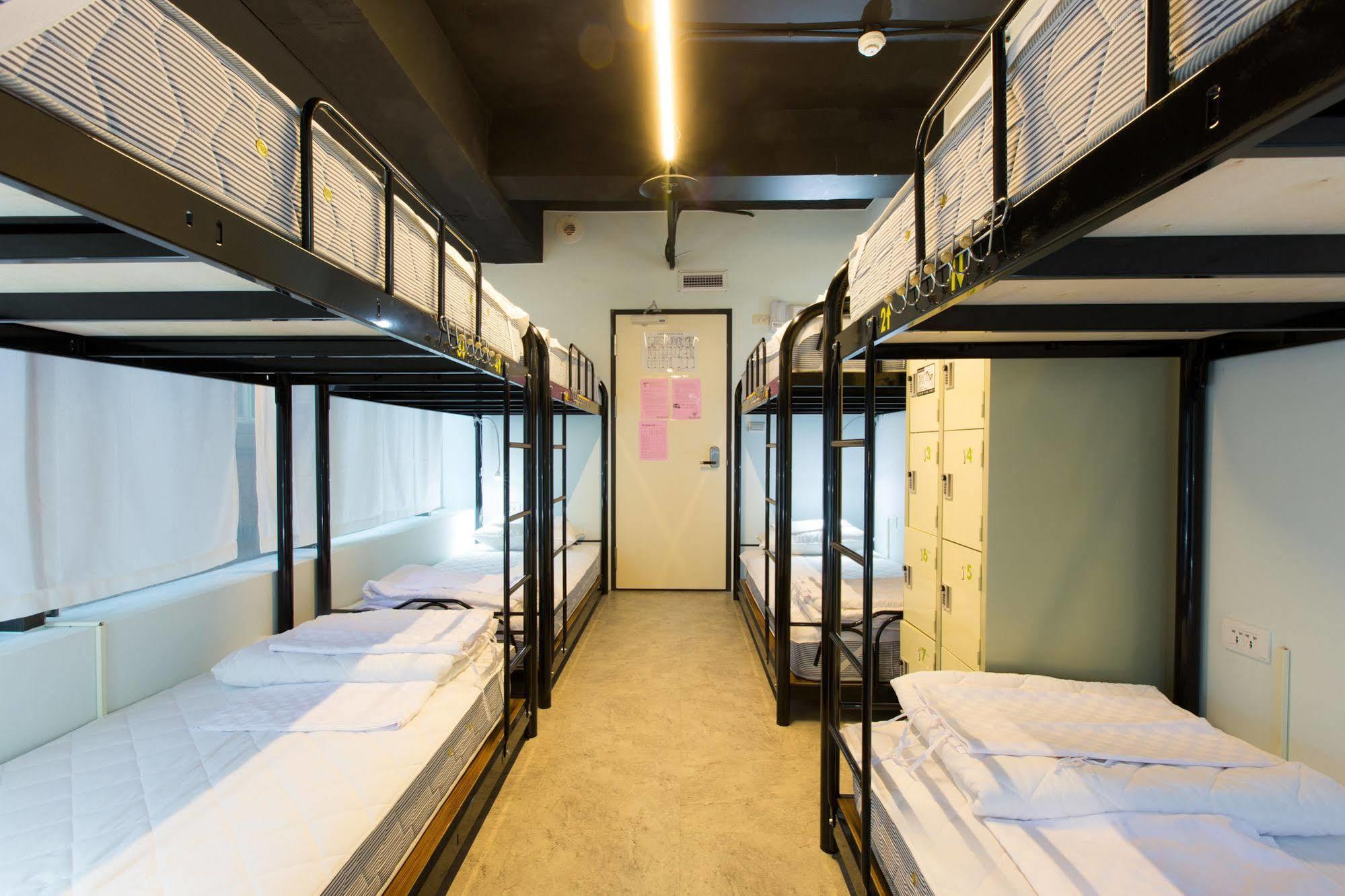 Pathways Hostel Kaohsiung Buitenkant foto